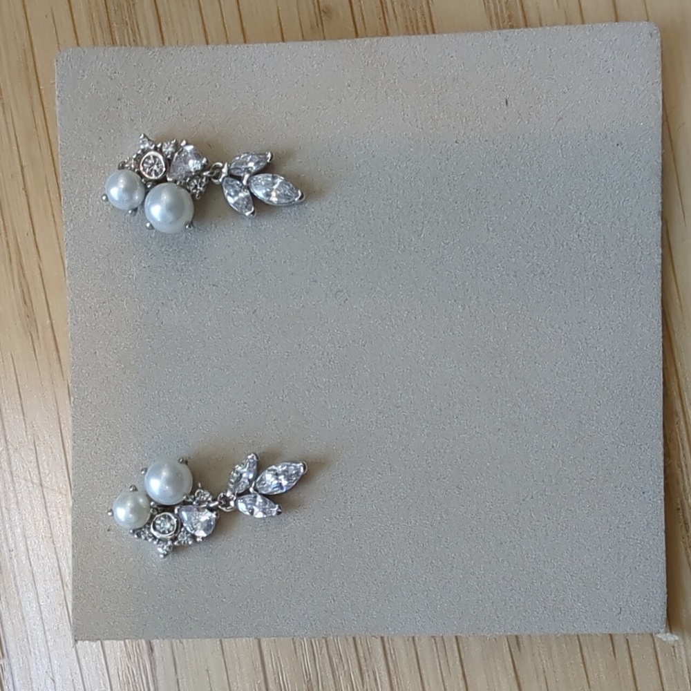 Anthropologie Cluster Pearl Drop Earrings